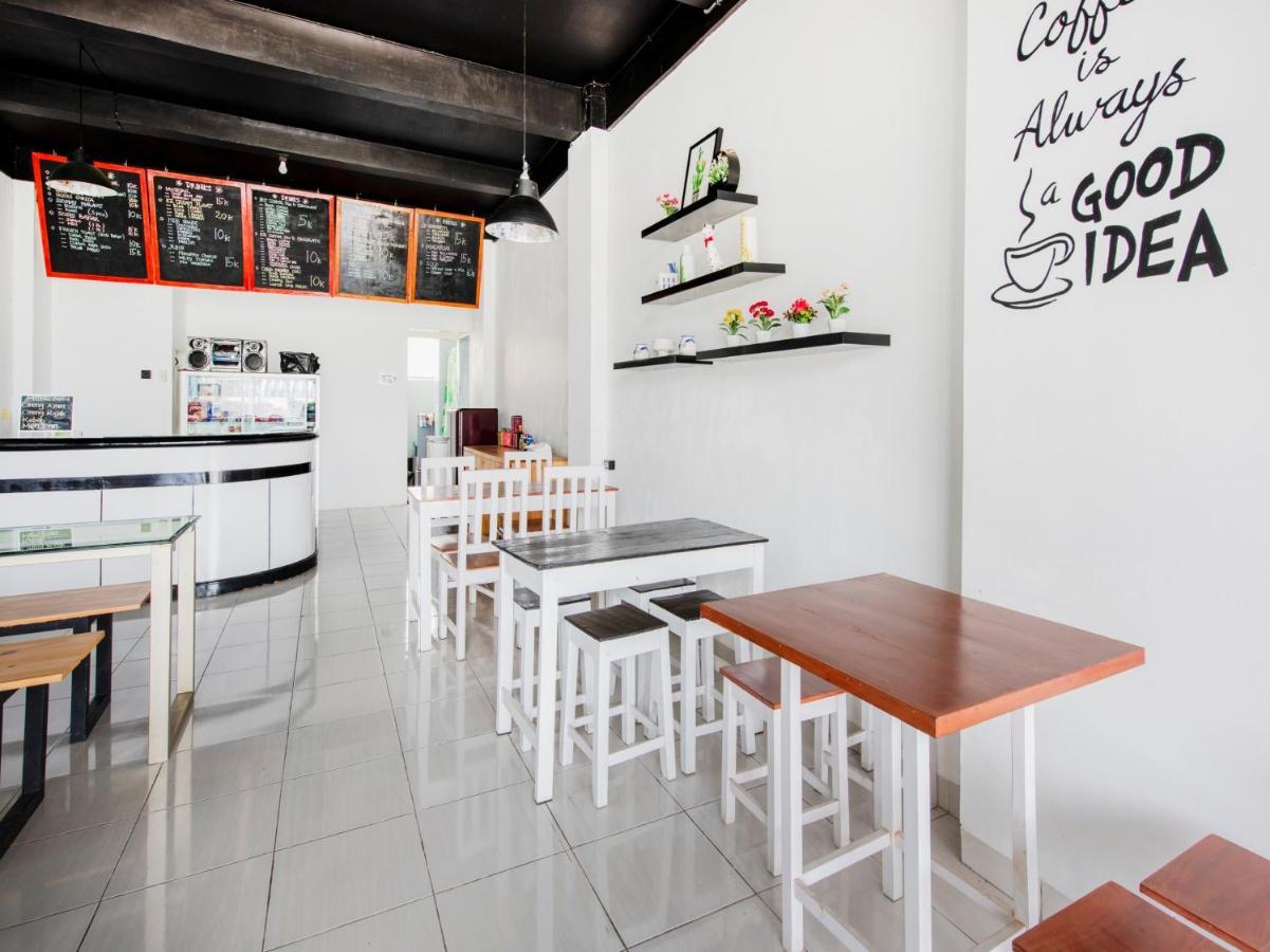 Oyo 3746 Double Tree Guesthouse Пурвокерто Екстериор снимка