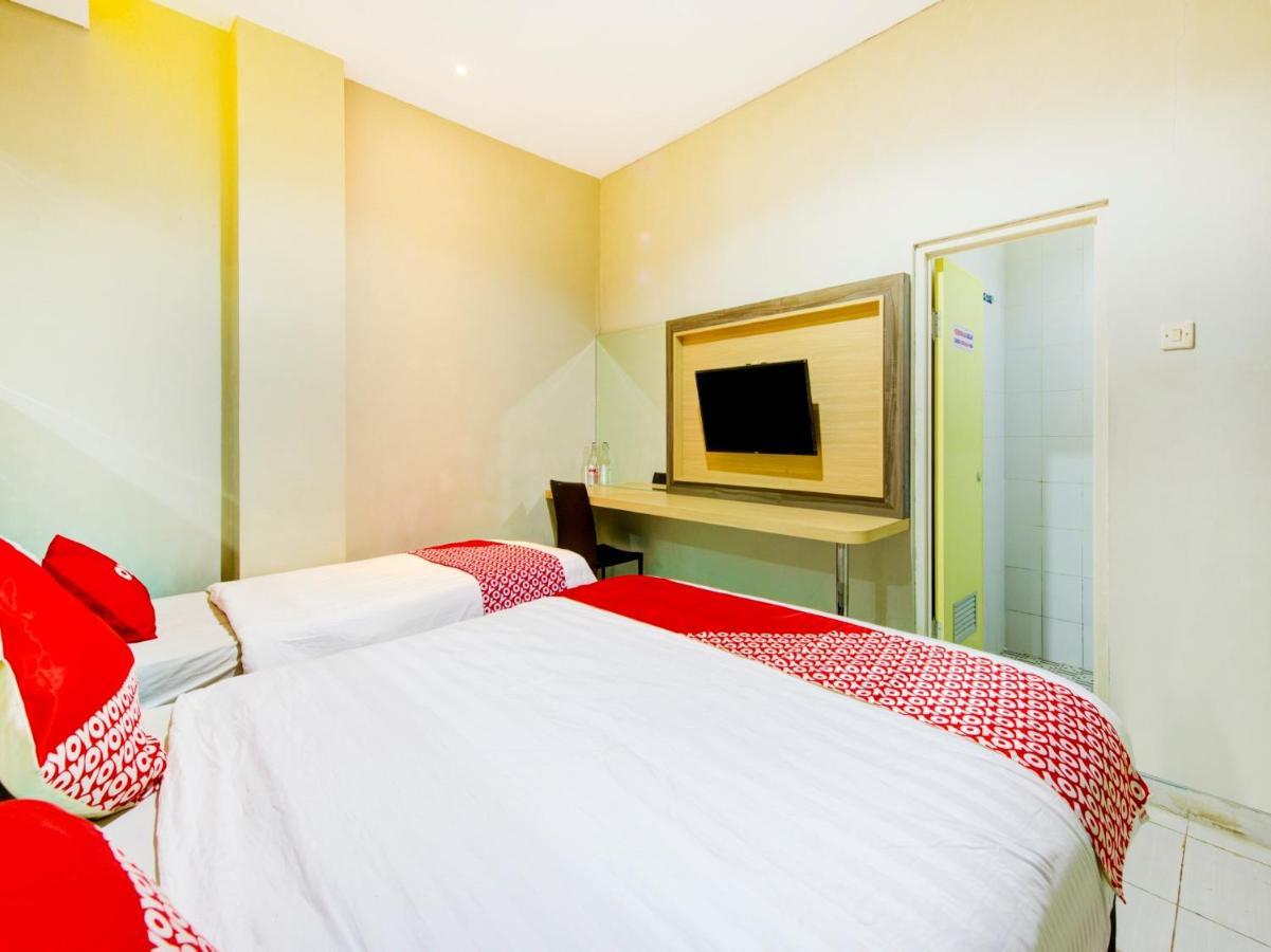 Oyo 3746 Double Tree Guesthouse Пурвокерто Екстериор снимка