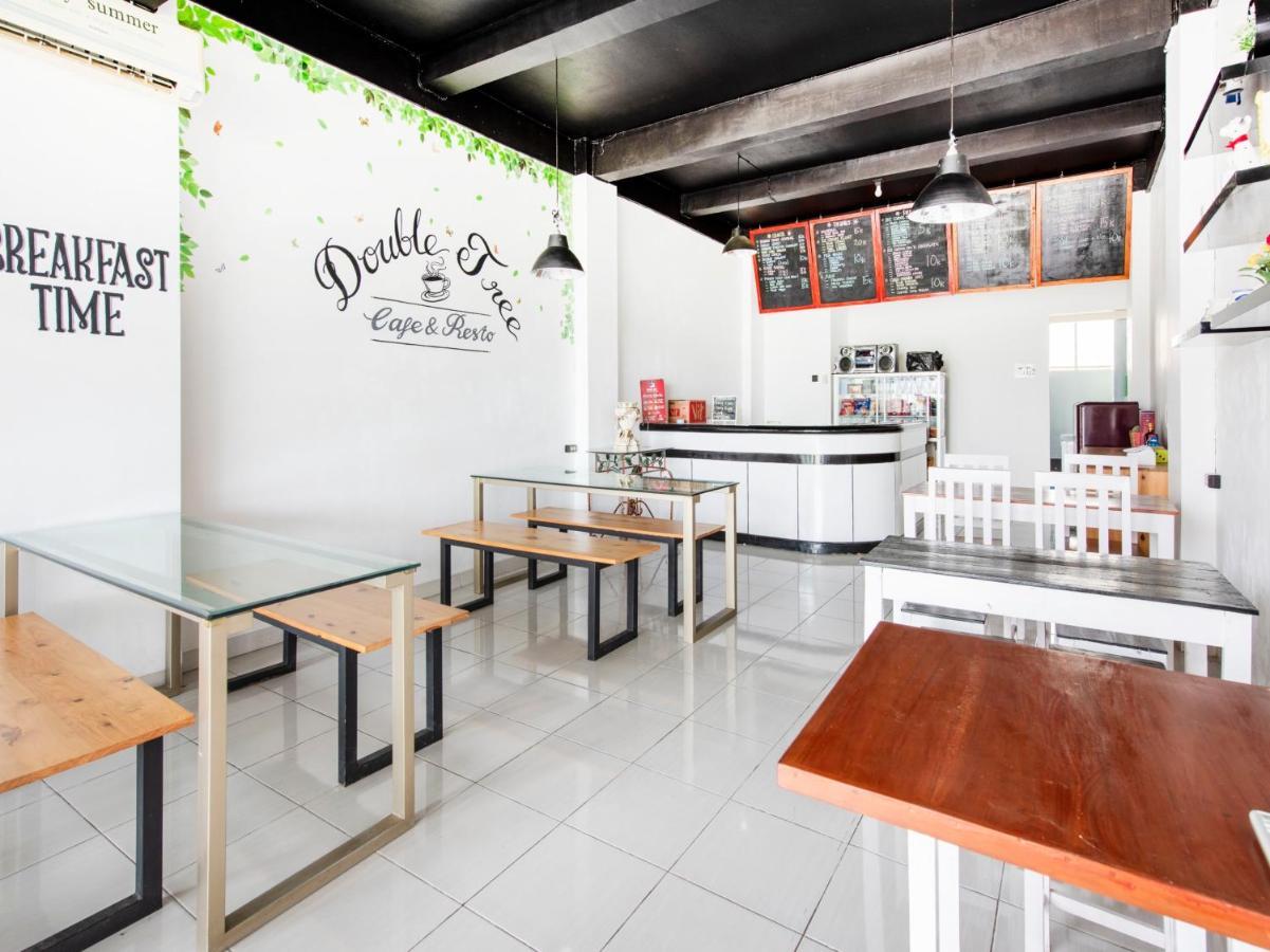 Oyo 3746 Double Tree Guesthouse Пурвокерто Екстериор снимка
