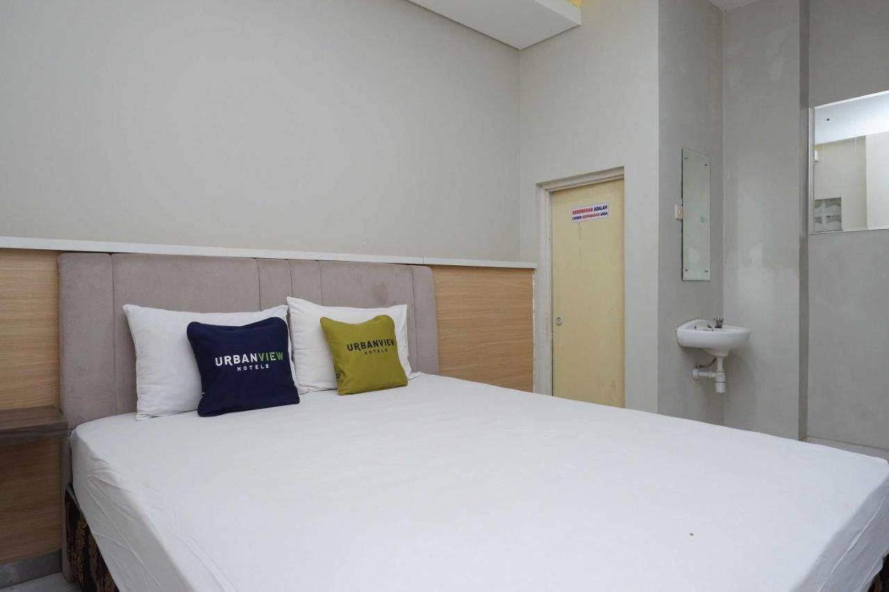 Oyo 3746 Double Tree Guesthouse Пурвокерто Екстериор снимка