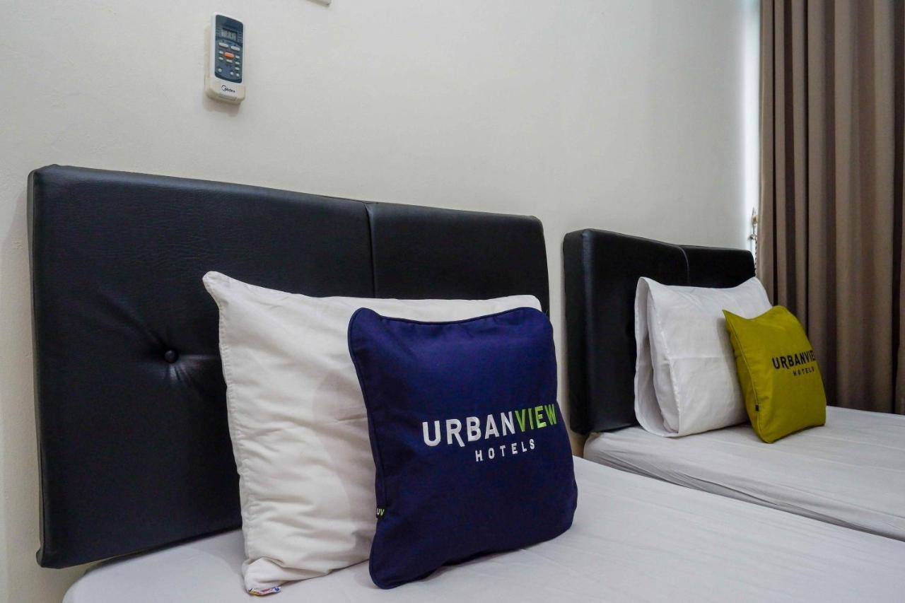 Oyo 3746 Double Tree Guesthouse Пурвокерто Екстериор снимка