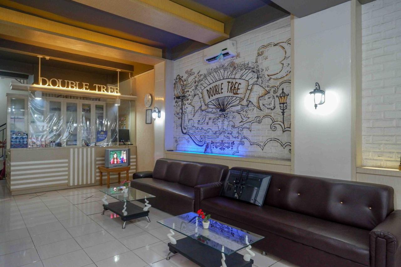 Oyo 3746 Double Tree Guesthouse Пурвокерто Екстериор снимка